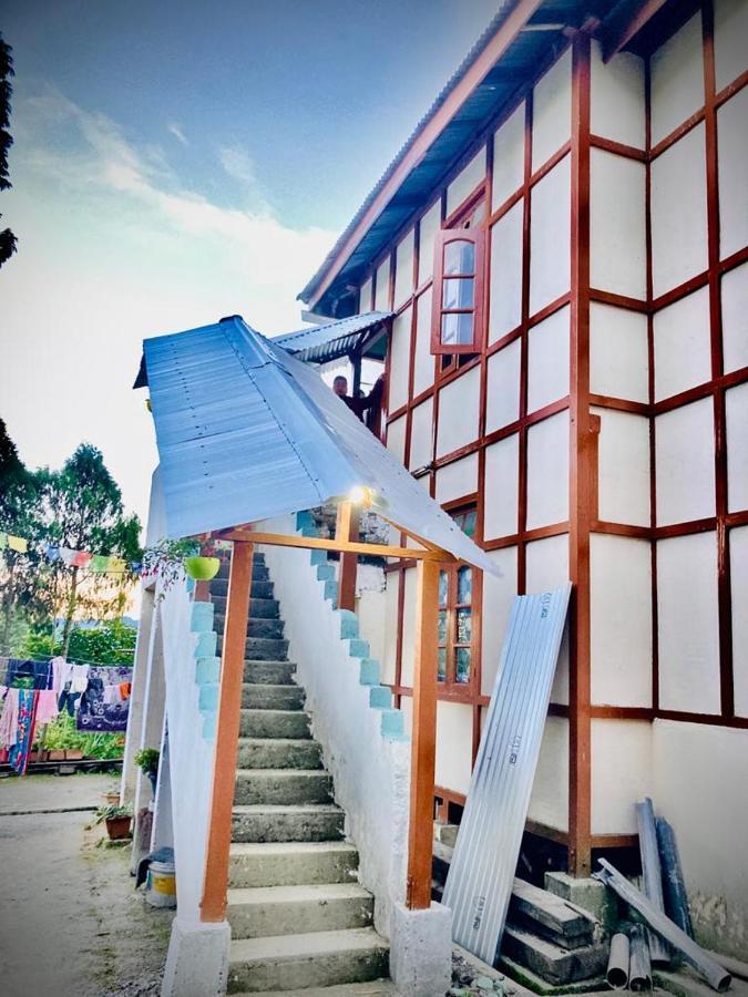 Tenzo Homestay Bomdila Exterior photo