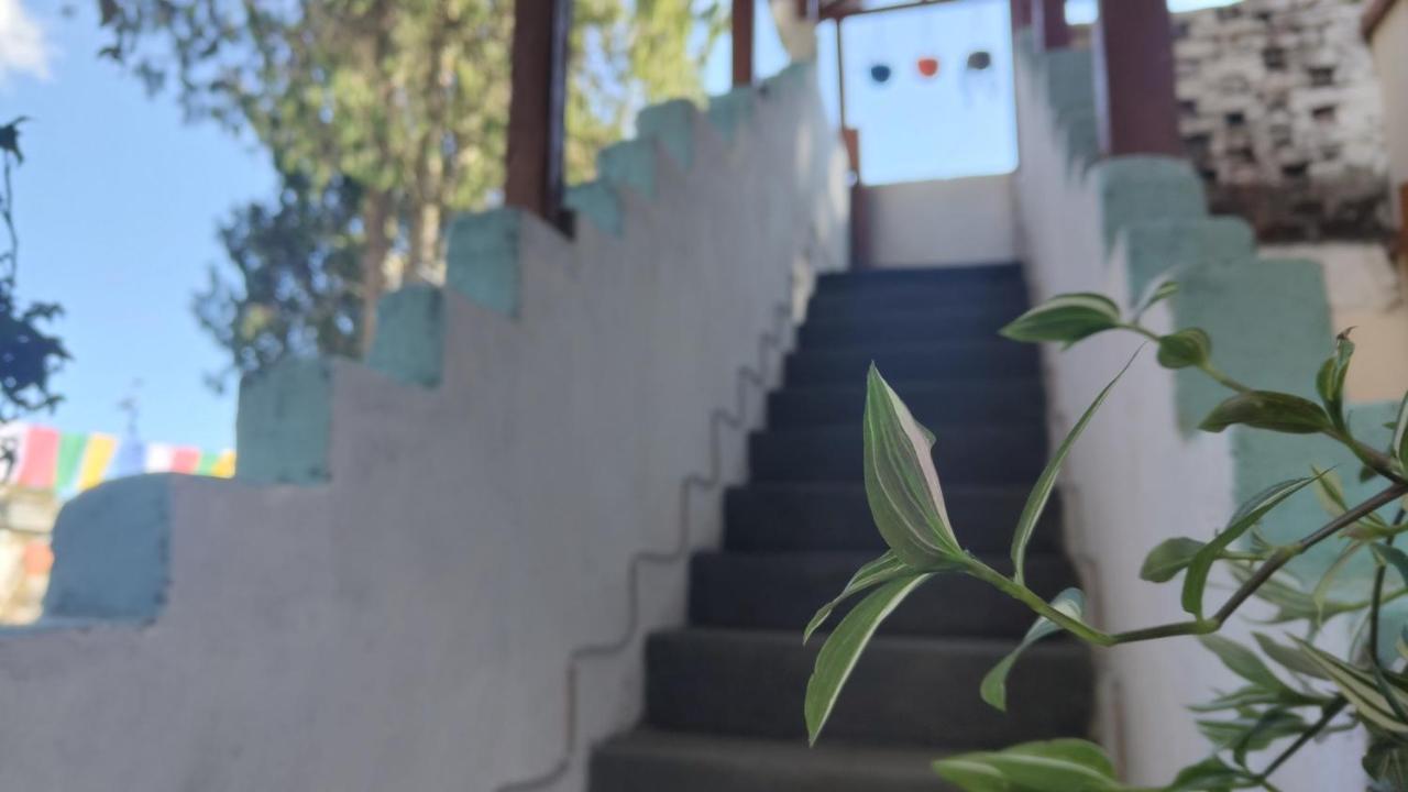 Tenzo Homestay Bomdila Exterior photo