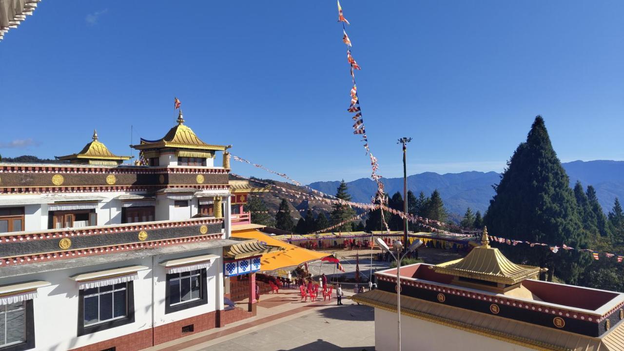 Tenzo Homestay Bomdila Exterior photo